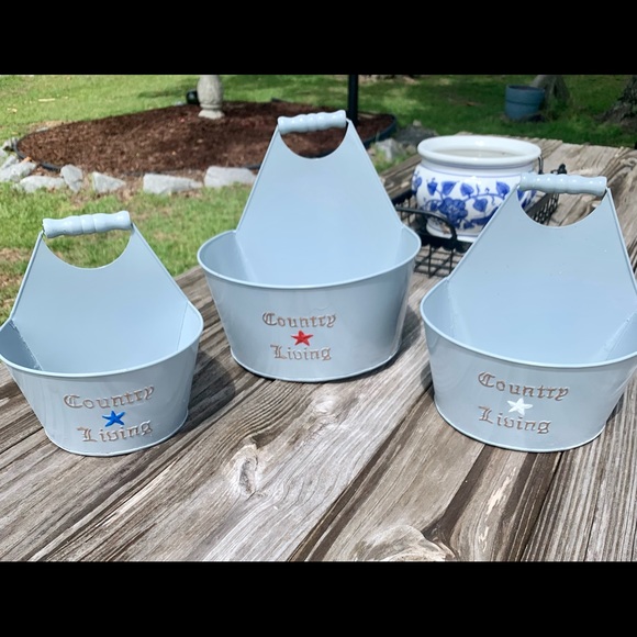 Vintage Country Living Wall Pockets - Picture 4 of 11